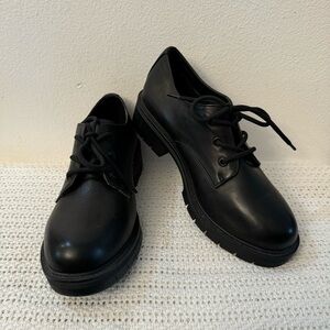 New. MIA Women’s Chunky Heel Shoes Contoured Footbed Size 10M